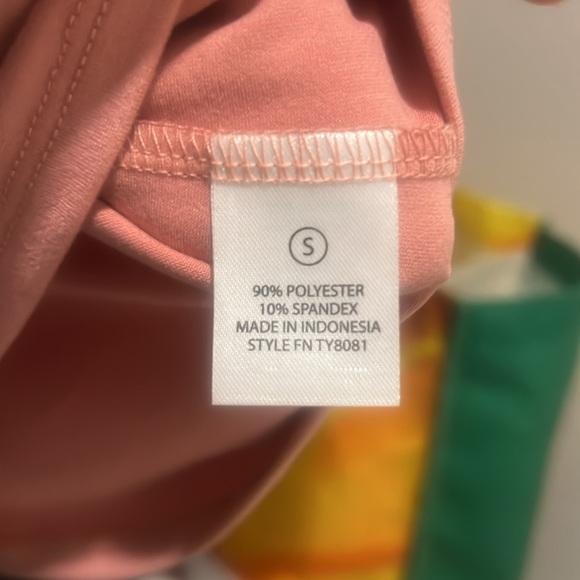 Pink Top - Picture 4 of 4